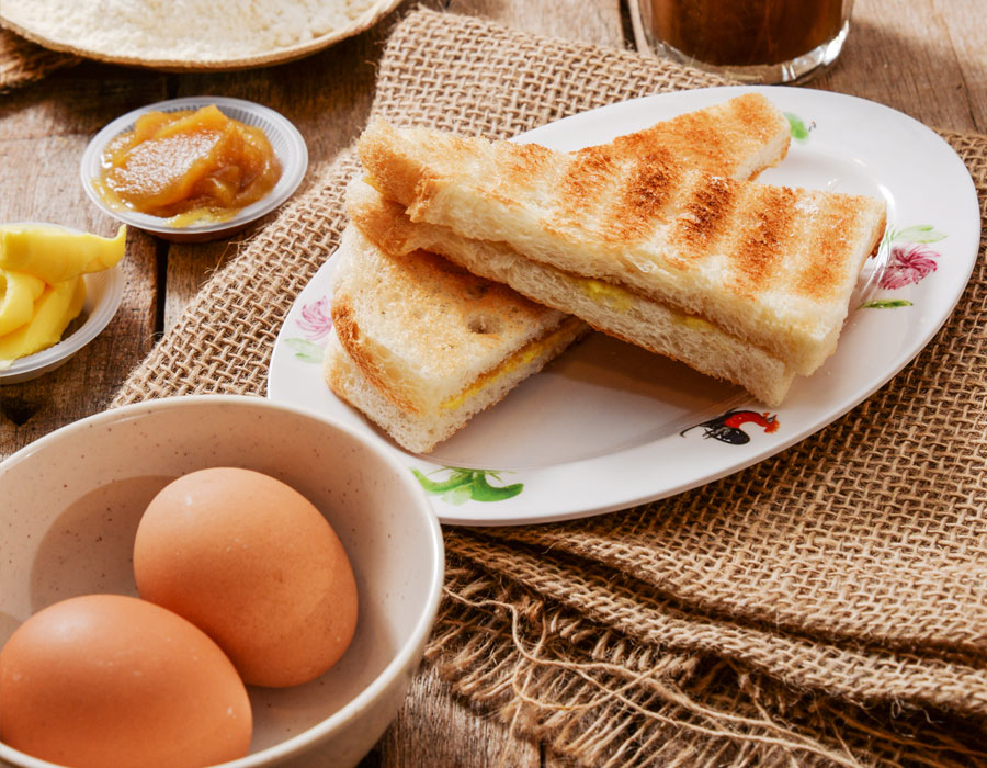 Ah-Cheng-Laksa-Half-Boiled-Egg-Roti-Bakar